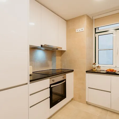 Mary Pink - No 3a - Glowing Two-bedroom Apartament *
