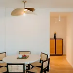 Mary Pink - No 3a - Glowing Two-bedroom Apartman