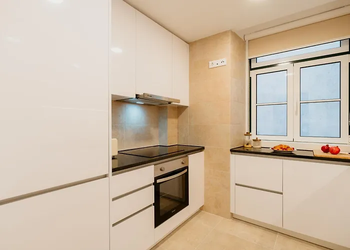 Mary Pink - No 3a - Glowing Two-bedroom Apartament *