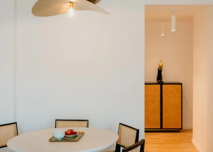 Mary Pink - No 3a - Glowing Two-bedroom Apartament