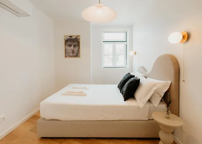 Mary Pink - No 3a - Glowing Two-bedroom Apartament