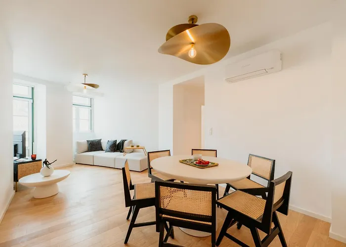 Mary Pink - No 3a - Glowing Two-bedroom * Lizbona